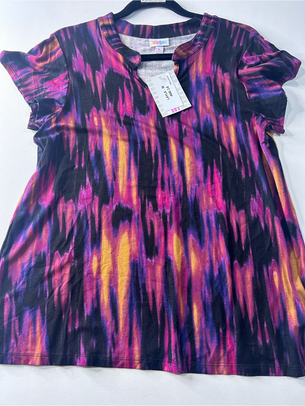 NWT Lularoe Medium Layla Multicolor Short Sleeve V-Neck T-Shirt